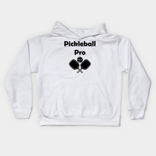 Pickleball pro with paddles in black Kids Hoodie